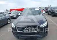 2017 Volvo XC90 photo