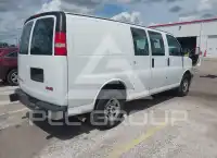 2017 GMC SAVANA фото