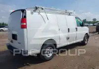 2017 GMC SAVANA фото