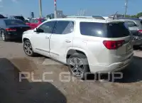 2017 GMC ACADIA photo