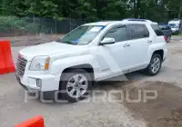 2017 GMC TERRAIN photo