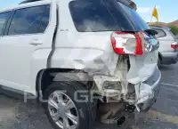 2017 GMC TERRAIN фото