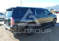 2017 GMC YUKON фото
