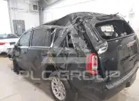 2017 GMC YUKON фото