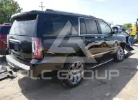 2017 GMC YUKON фото