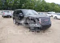 2017 GMC YUKON фото