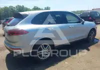 2017 Porsche Cayenne фото