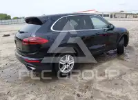 2017 Porsche Cayenne photo