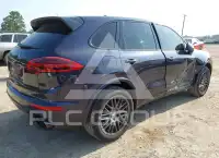 2017 Porsche Cayenne photo