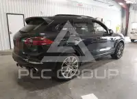 2017 Porsche Cayenne photo