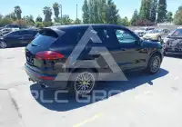 2017 Porsche Cayenne photo