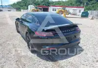 2017 Porsche Panamera photo