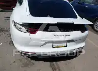 2017 Porsche Panamera photo