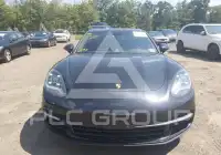 2017 Porsche Panamera photo