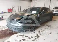 2017 Porsche Panamera photo