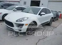 2017 Porsche MACAN photo