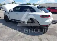 2017 Porsche MACAN photo
