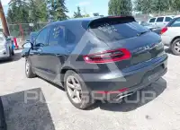 2017 Porsche MACAN photo