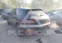 2017 Porsche MACAN photo