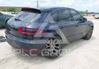 2017 Porsche MACAN photo