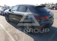 2017 Porsche MACAN photo