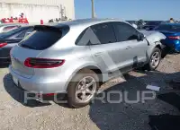 2017 Porsche MACAN photo
