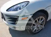 2017 Porsche MACAN photo