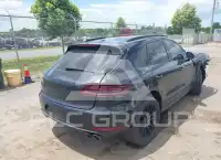 2017 Porsche MACAN photo