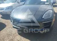 2017 Porsche MACAN photo