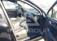 2017 Porsche MACAN photo