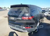 2017 Land Rover Discovery photo