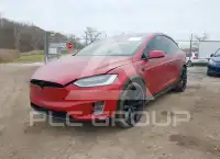 2017 Tesla Model X фото