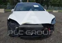 2017 Tesla Model X фото