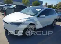 2017 Tesla Model X фото