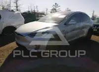 2017 Tesla Model X фото