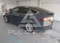 2017 Tesla Model X фото