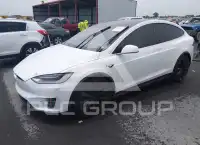 2017 Tesla Model X фото