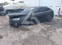 2017 Tesla Model X photo