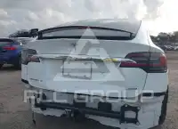 2017 Tesla Model X фото