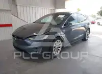 2017 Tesla Model X фото