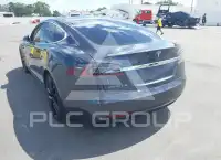 2017 Tesla Model S фото