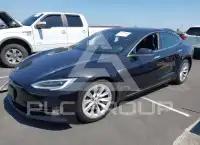 2017 Tesla Model S фото