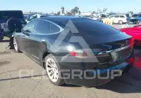 2017 Tesla Model S фото