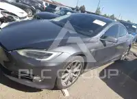 2017 Tesla Model S фото