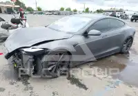 2017 Tesla Model S фото