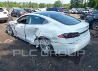 2017 Tesla Model S фото