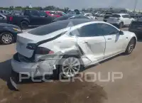2017 Tesla Model S фото