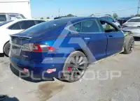 2017 Tesla Model S фото