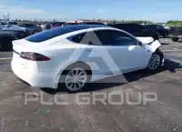 2017 Tesla Model S фото