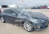 2017 Tesla Model S photo